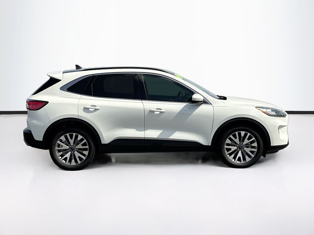 Thumbnail: 2022 Ford Escape - 4
