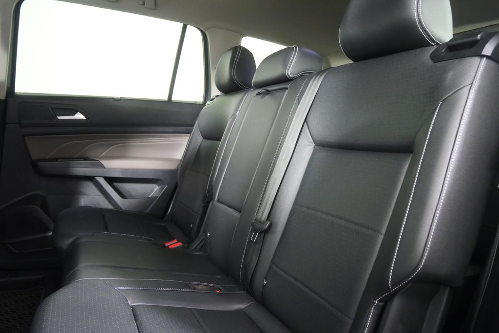 Thumbnail: 2021 Volkswagen Atlas - 14