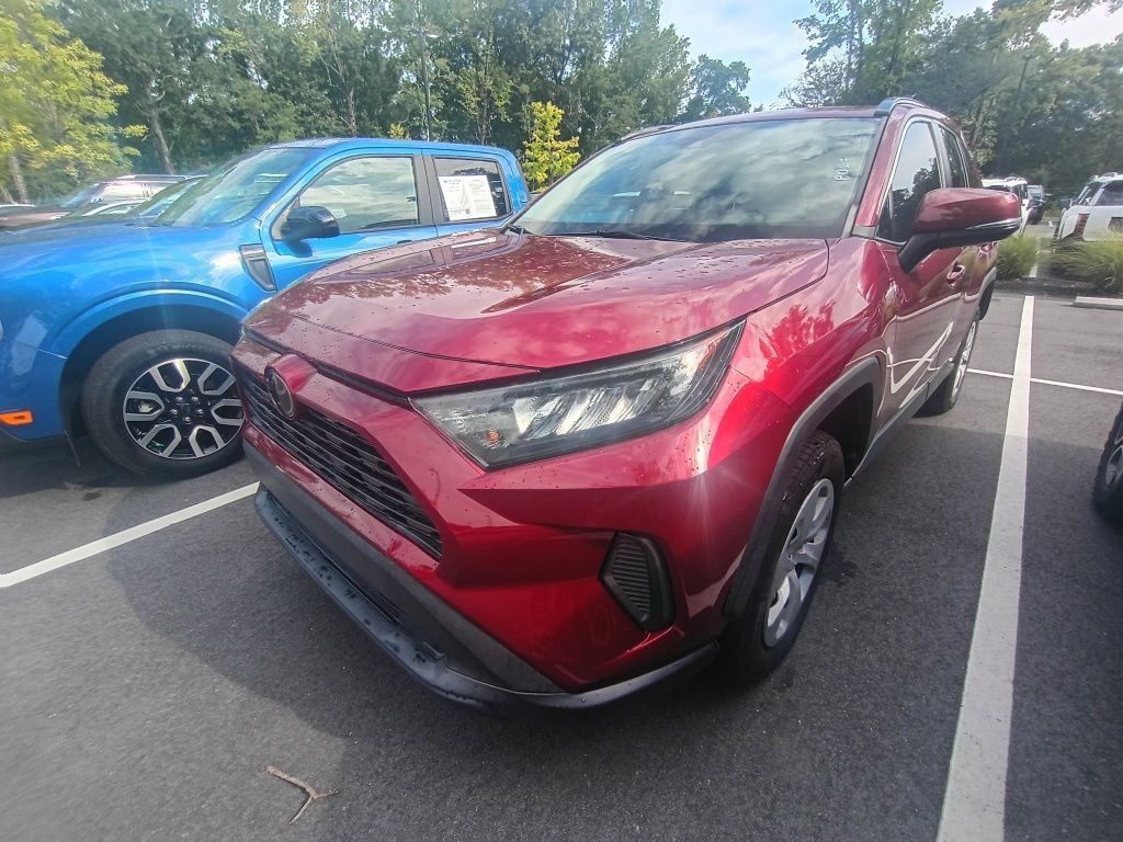 2020 Toyota RAV4 LE