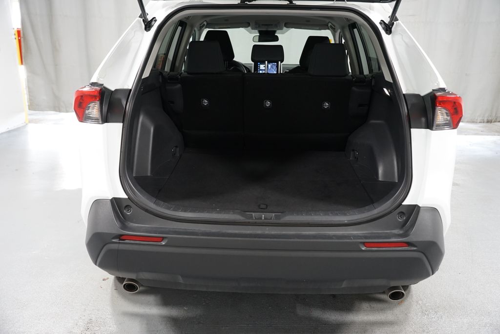 Thumbnail: 2024 Toyota RAV4 - 32