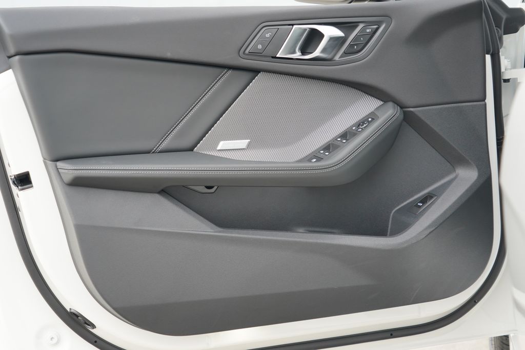 Thumbnail: 2026 BMW 2 Series - 9