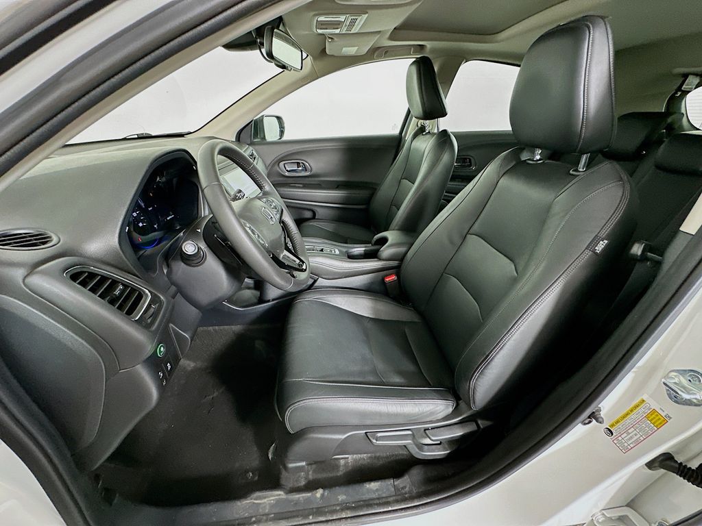 Thumbnail: 2021 Honda HR-V - 21