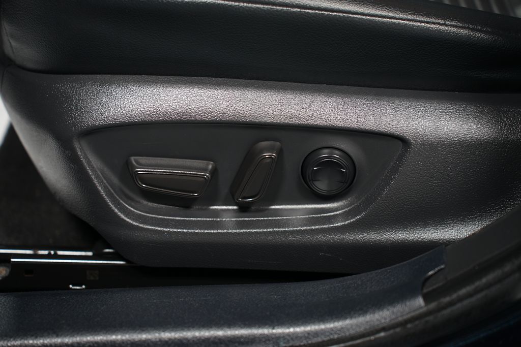 2021 Toyota Camry SE 30