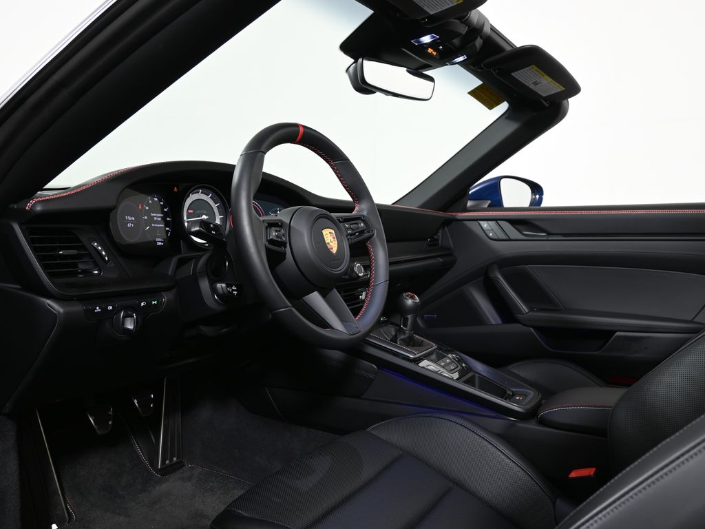 Thumbnail: 2023 Porsche 911 - 4