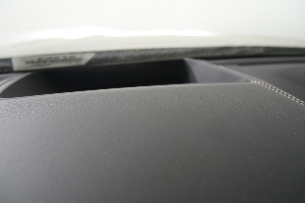 Thumbnail: 2026 BMW 8 Series - 19