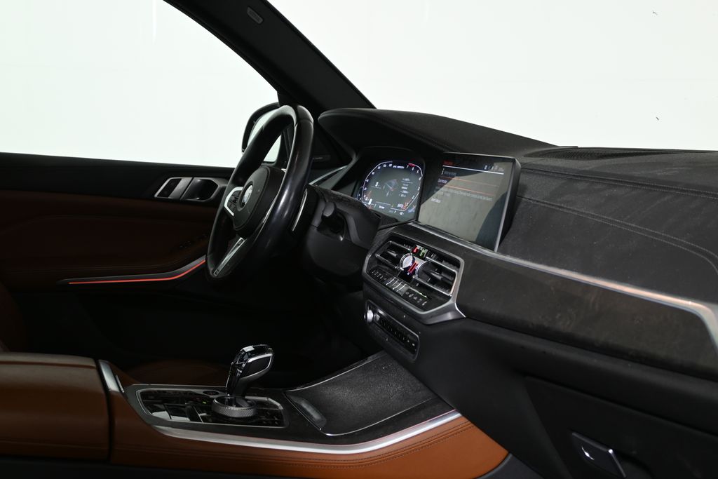 Thumbnail: 2023 BMW X5 - 8