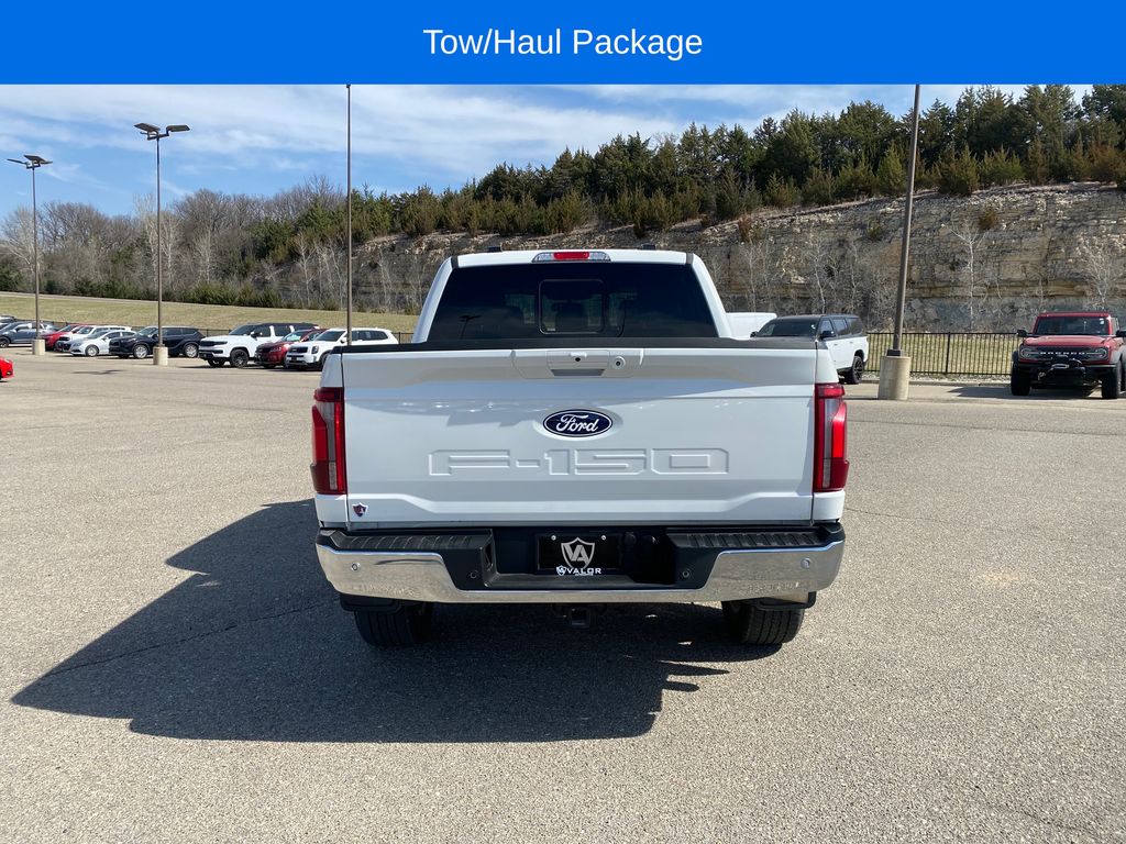 View vehicle photo 5
