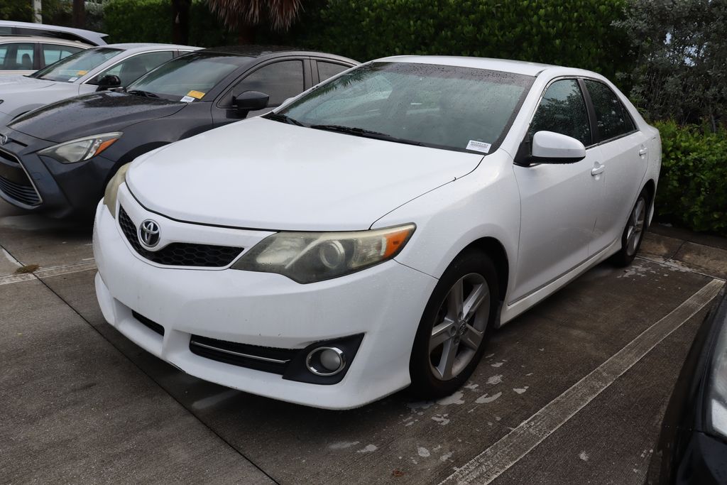 2013 Toyota Camry SE -
                  West Palm Beach, FL