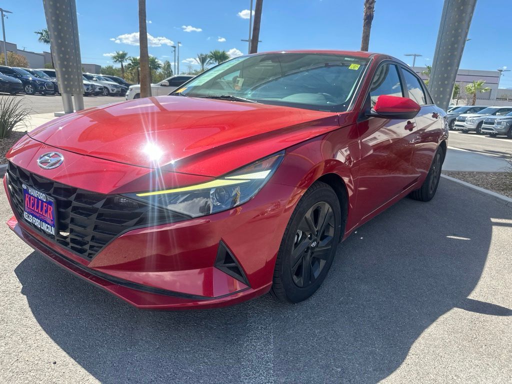  2023 Hyundai Elantra SEL FWD   