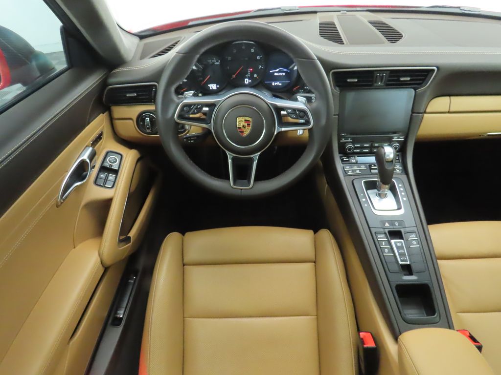 Thumbnail: 2019 Porsche 911 - 13