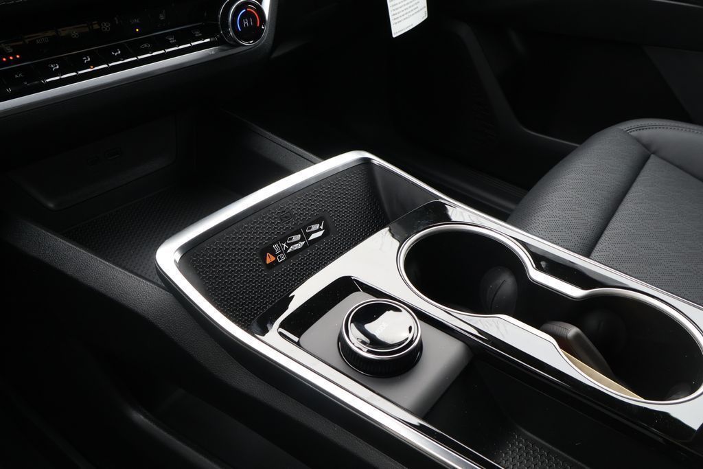 Thumbnail: 2026 Chevrolet Equinox - 32