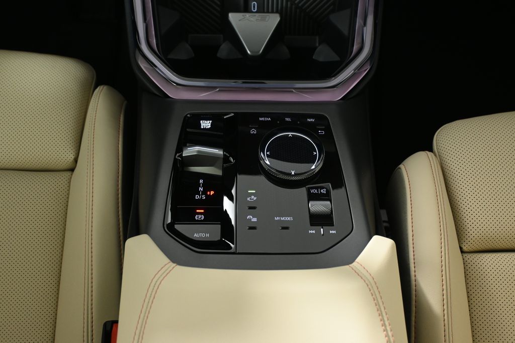 Thumbnail: 2026 BMW X3 - 24