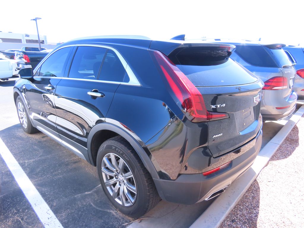 Thumbnail: 2019 Cadillac XT4 - 3
