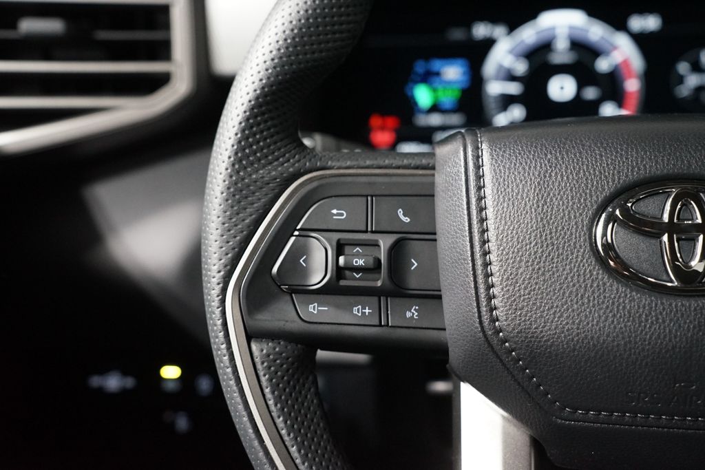 Thumbnail: 2025 Toyota Tundra - 16