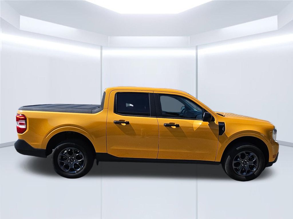 2023 Orange Metallic Ford Maverick XLT FWD Truck