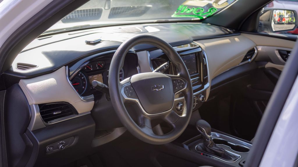 Used 2022 Chevrolet Traverse LS 4D Sport Utility