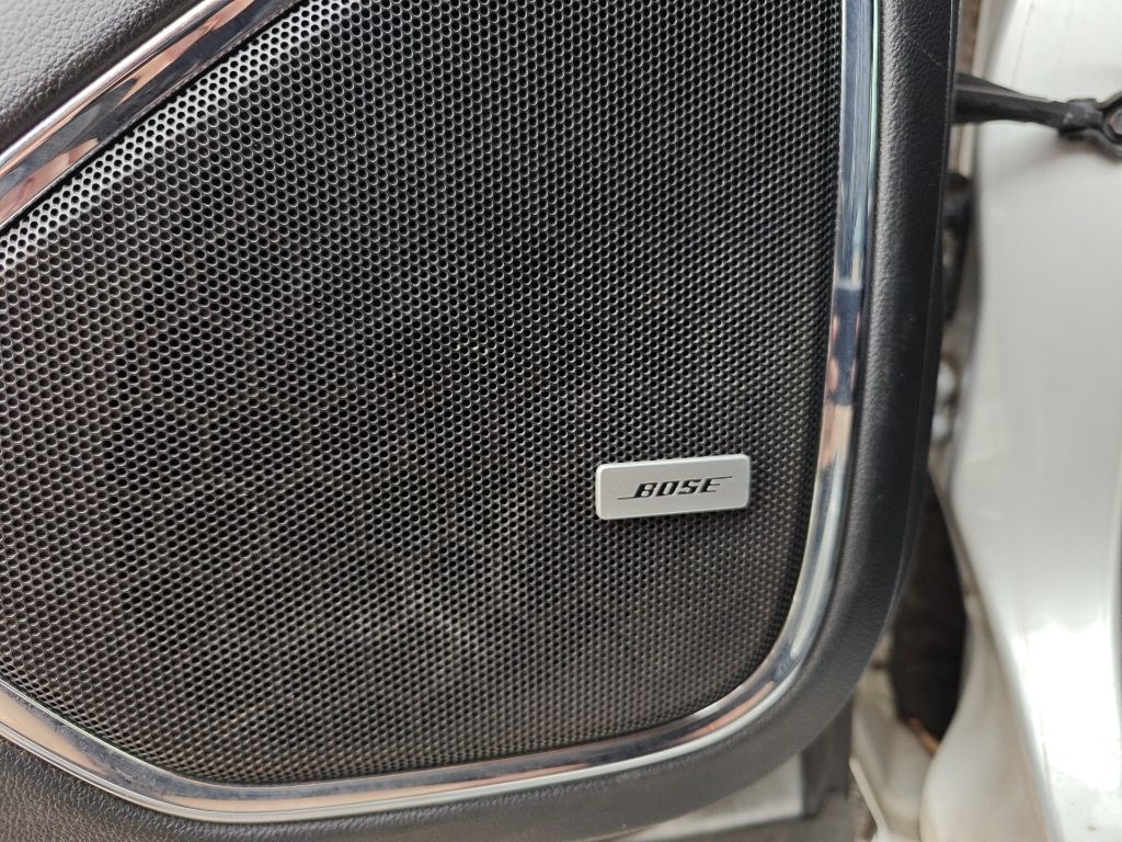 2015 GMC Yukon XL SLE 1500 photo