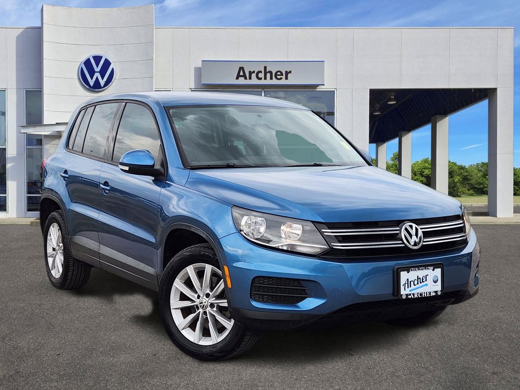 Pacific Blue Metallic 2018 Volkswagen Tiguan SUV / Crossover Front-Wheel Drive 6-Speed Automatic