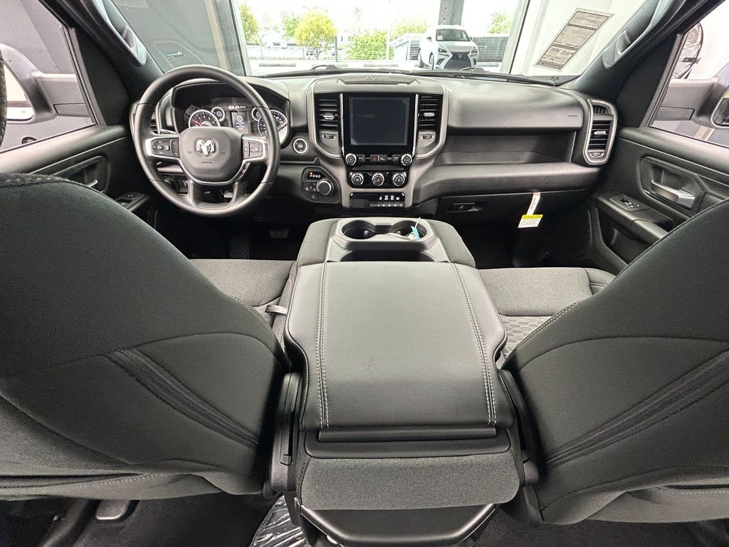 New 2026 Bright White Clearcoat Ram Tradesman image 34