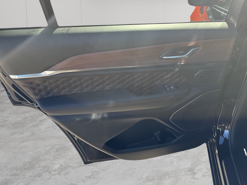 New Car 2025 Jeep Grand Cherokee L  Summit For Sale Under $60,000 In Austin, Texas