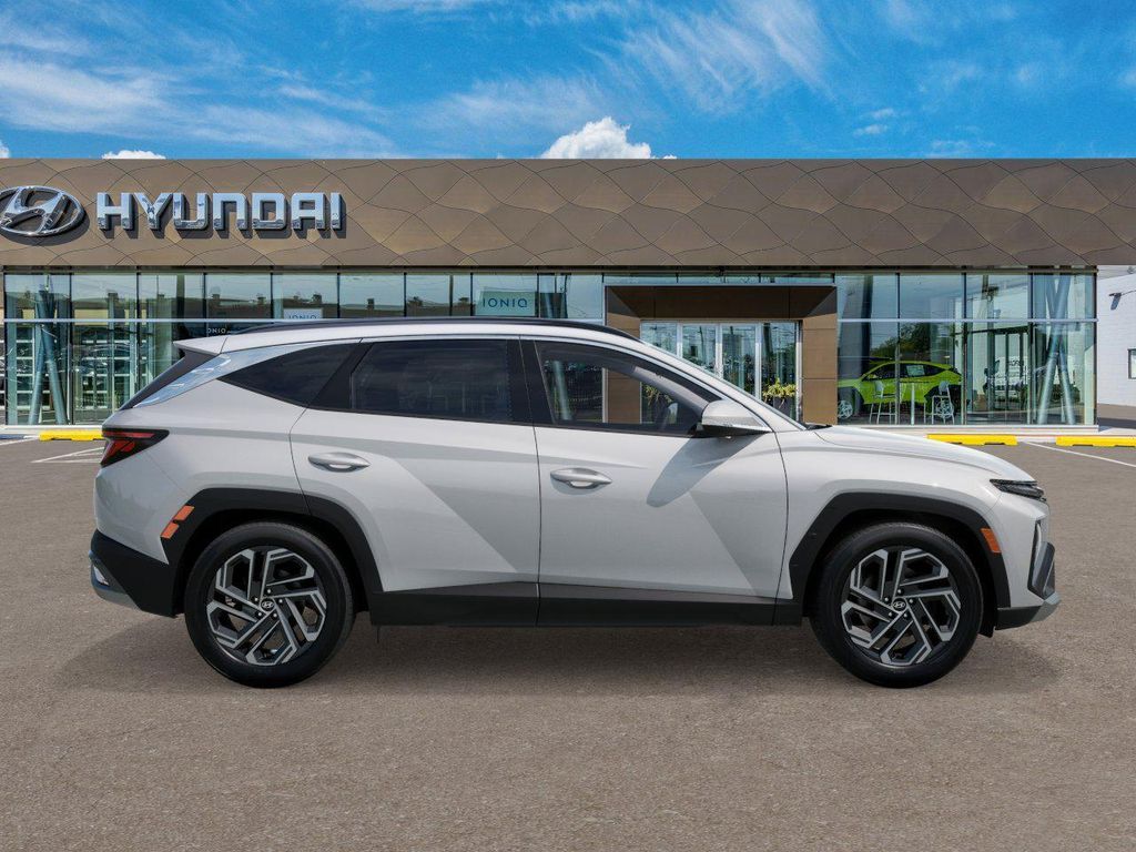 New 2026 White Hyundai SEL Plus image 8