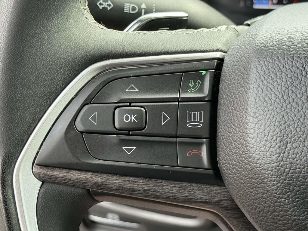 Used 2023 White Jeep Limited image 24