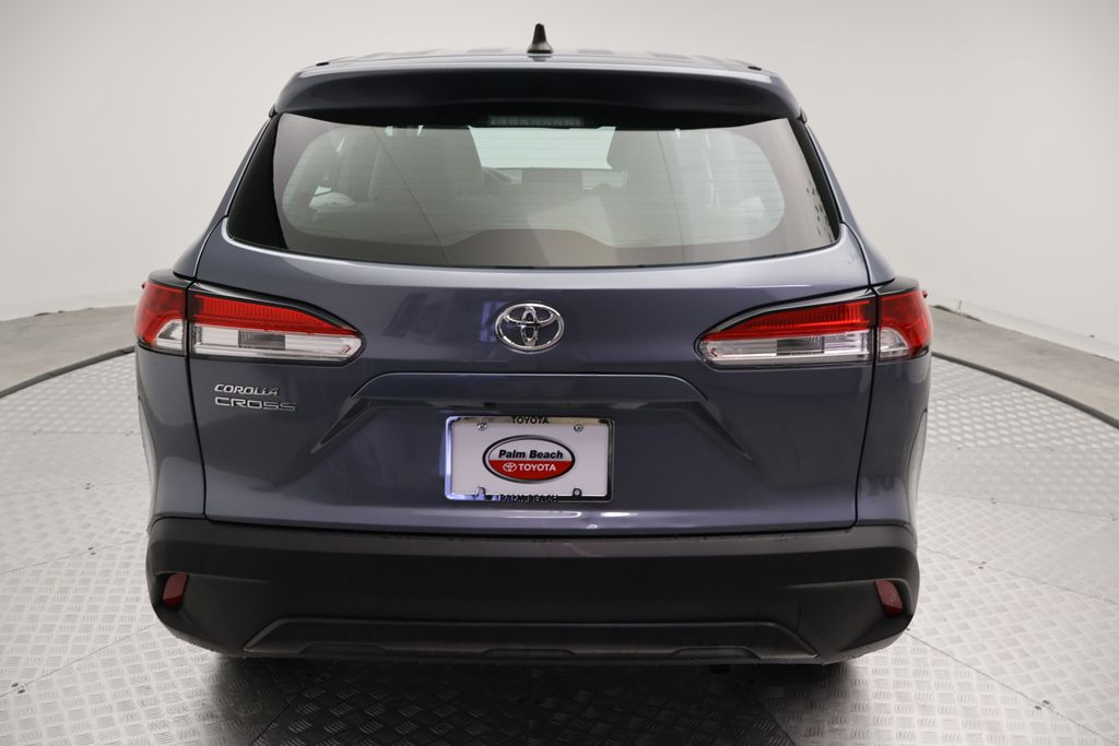 Thumbnail: 2022 Toyota Corolla Cross - 10