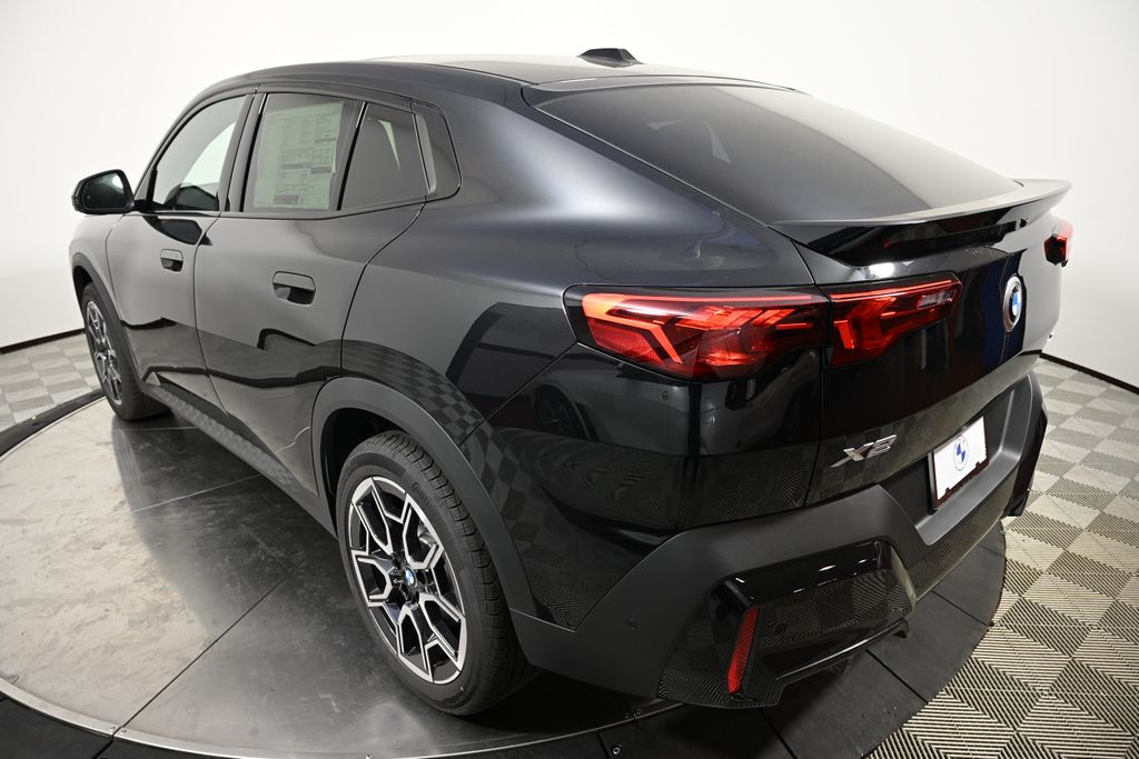 Thumbnail: 2025 BMW X2 - 3
