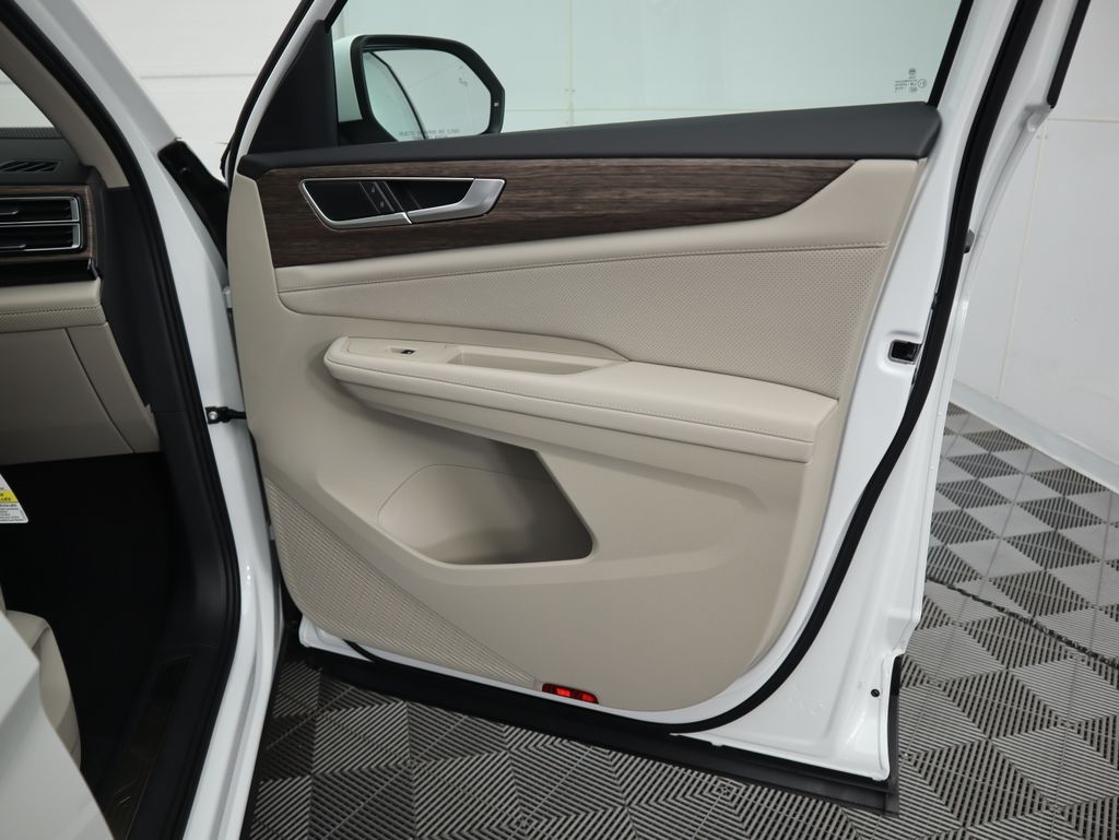 2025 Volkswagen Atlas SEL 26