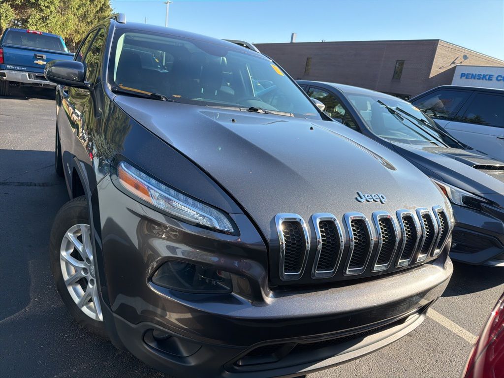 Thumbnail: 2014 Jeep Cherokee - 5