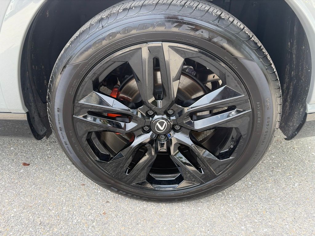 Certified Used 2025 Gray Lexus 500h F SPORT Performance image 11