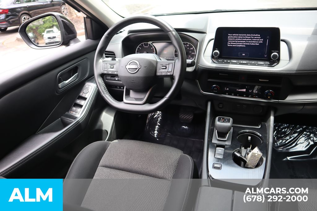Used 2025 Black Nissan SV image 27