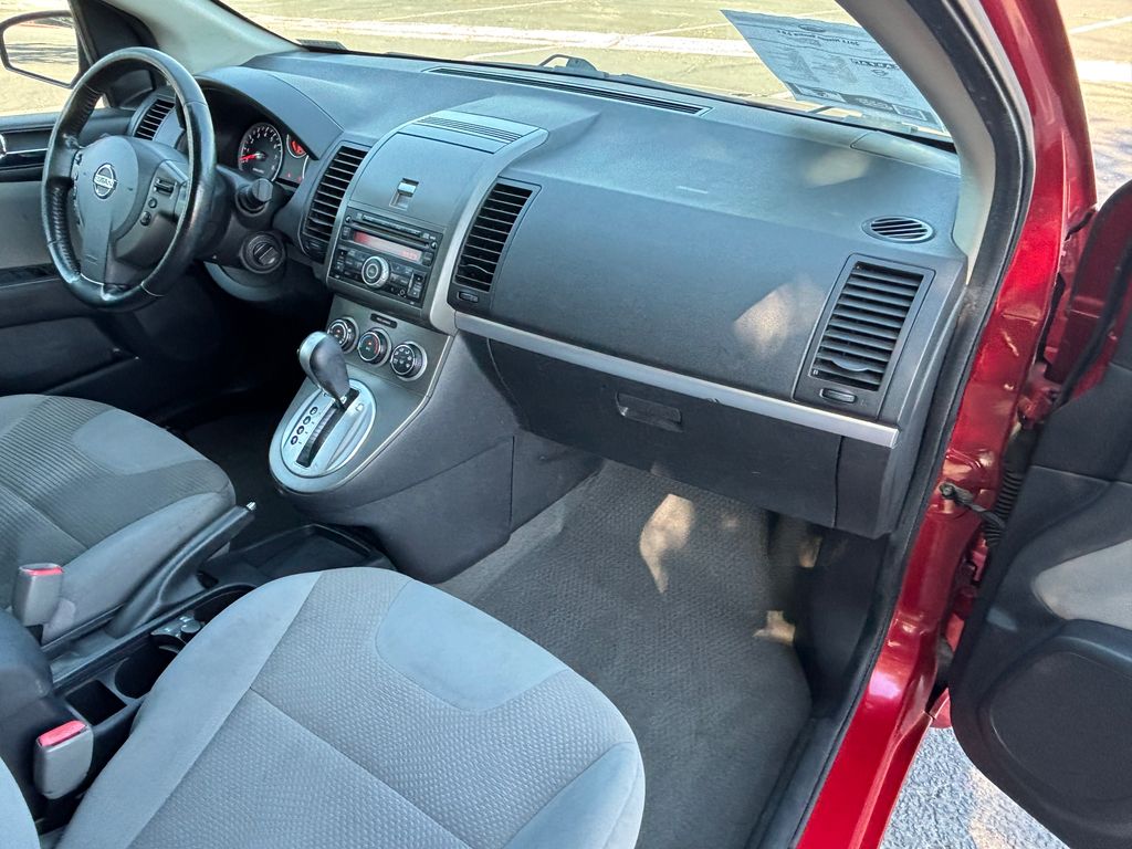 Thumbnail: 2011 Nissan Sentra - 19