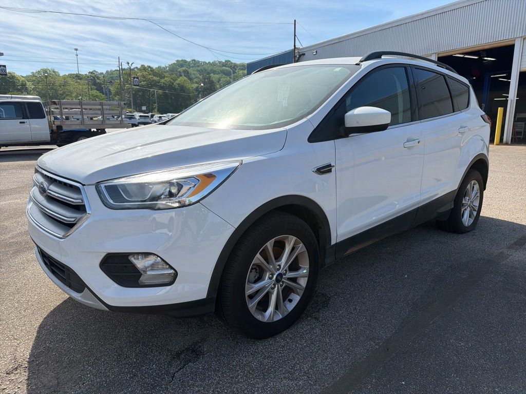 Oxford White 2019 Ford Escape SEL FWD SUV / Crossover Front-Wheel Drive 6-Speed Automatic