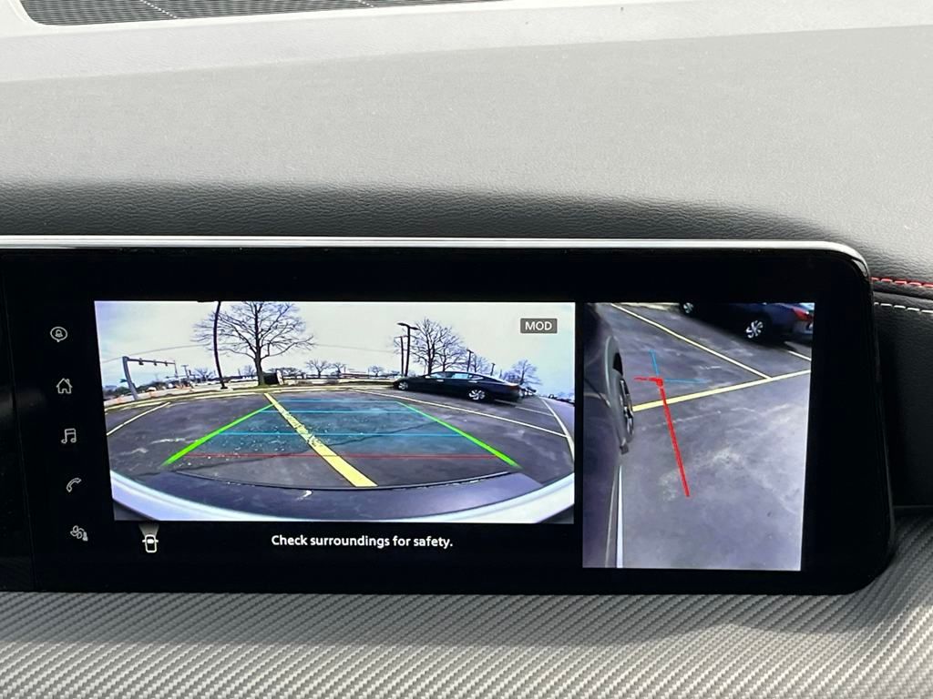 2025 Nissan Kicks SR photo