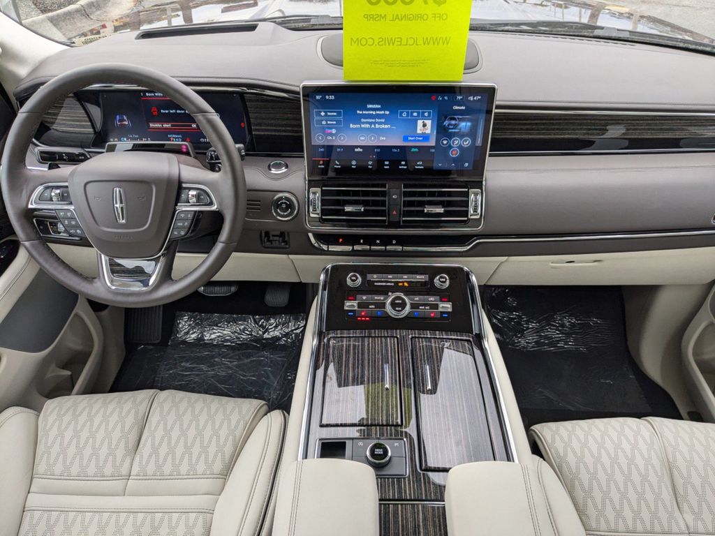 2024 Lincoln Navigator Black Label