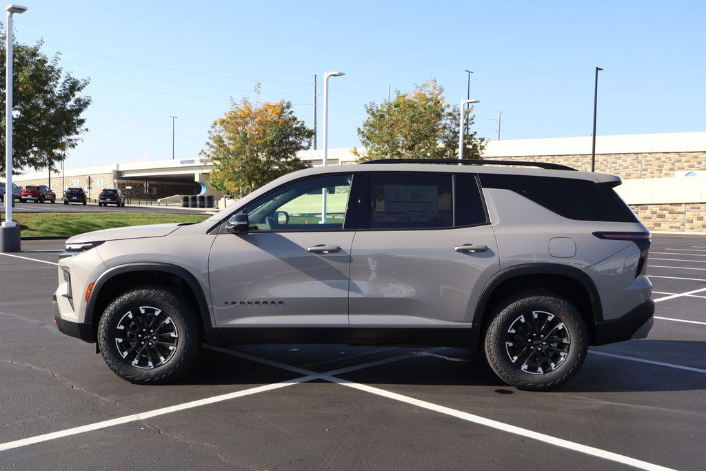 Thumbnail: 2026 Chevrolet Traverse - 4