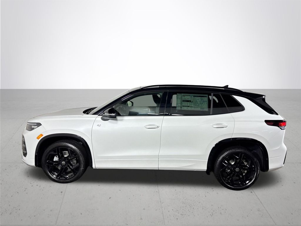 2025 Volkswagen Tiguan 2.0T SE R-Line Black