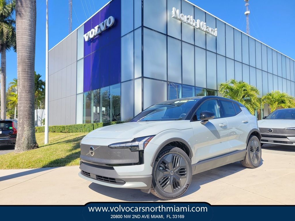 2026 Volvo EX30 Cross Country Twin Motor Ultra