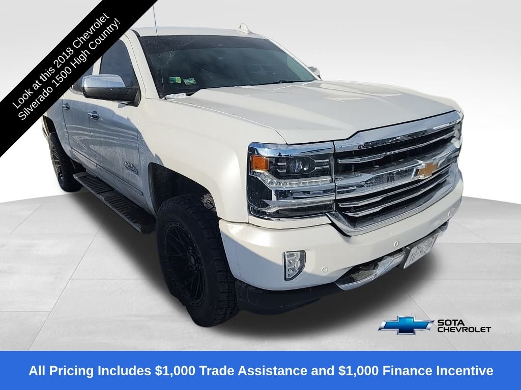 White (Iridescent Pearl Tricoat) 2018 Chevrolet Silverado 1500 High Country Crew Cab 4WD Pickup Truck Four-Wheel Drive 8-Speed Automatic Overdrive