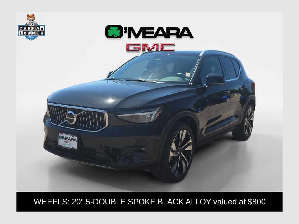  2023 Volvo XC40 B5 Ultimate Bright Theme AWD   