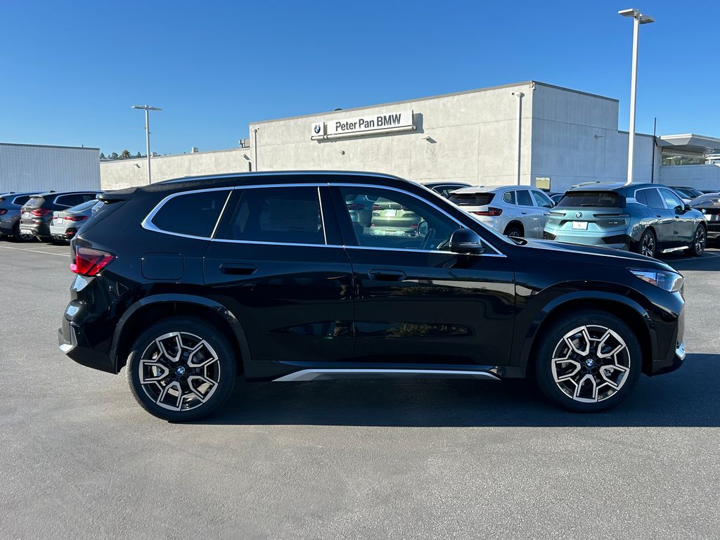 2025 BMW X1 xDrive28i 6