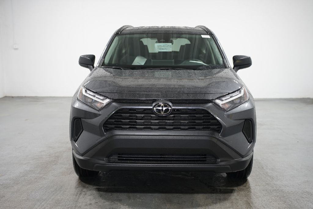 2025 Toyota RAV4 LE 2