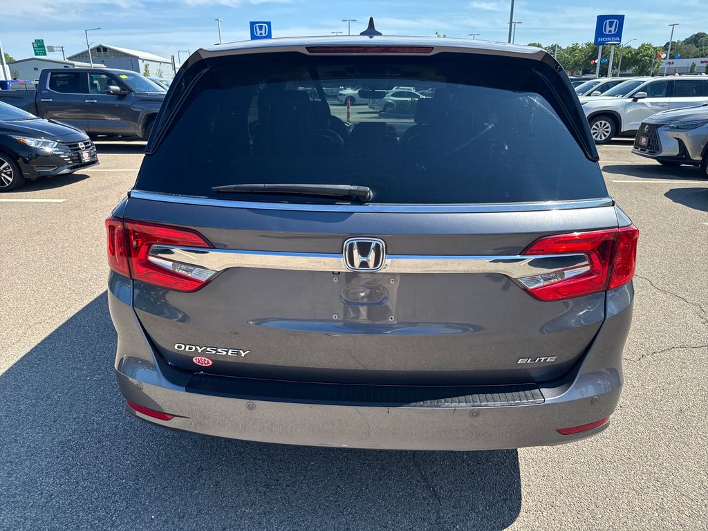 Used 2018 Gray Honda Elite image 6