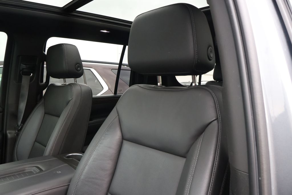 Thumbnail: 2021 Chevrolet Suburban - 14
