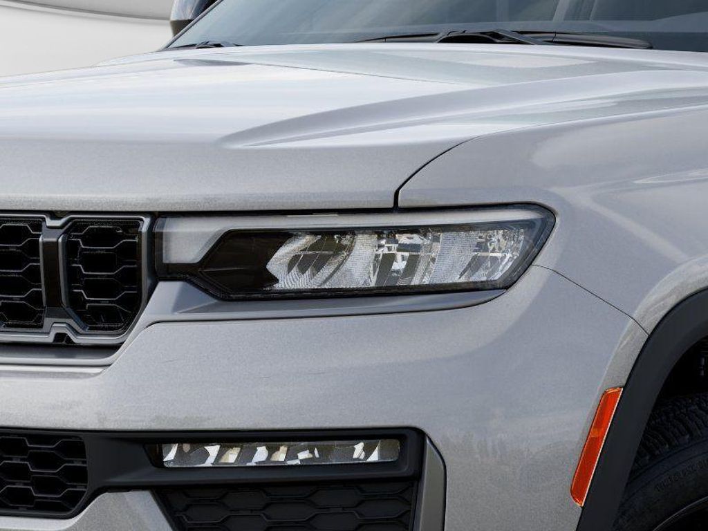 2026 Jeep Grand Cherokee L Limited Silver at South Hills CDJR
