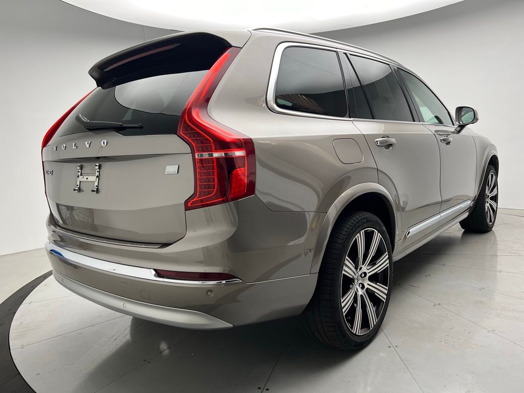 Thumbnail: 2022 Volvo XC90 - 3
