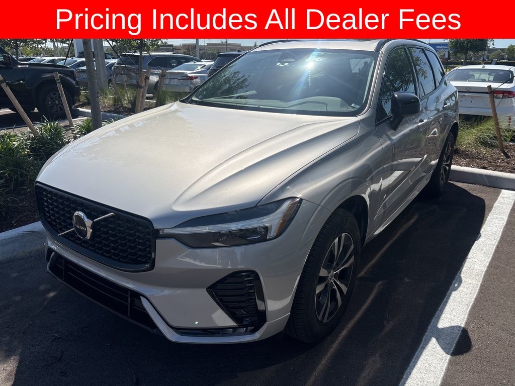 2024 Volvo XC60 B5 Core Dark Theme AWD's photo