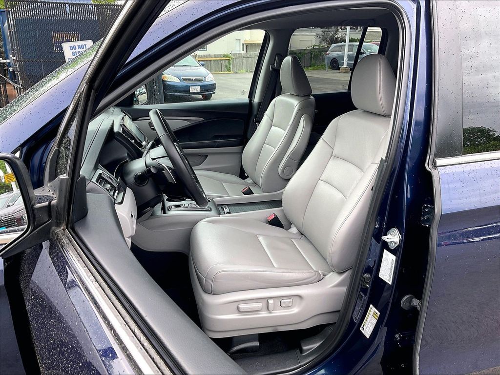 2023 Honda Ridgeline — photo 10