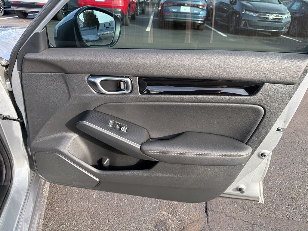 Thumbnail: 2023 Honda Civic - 26